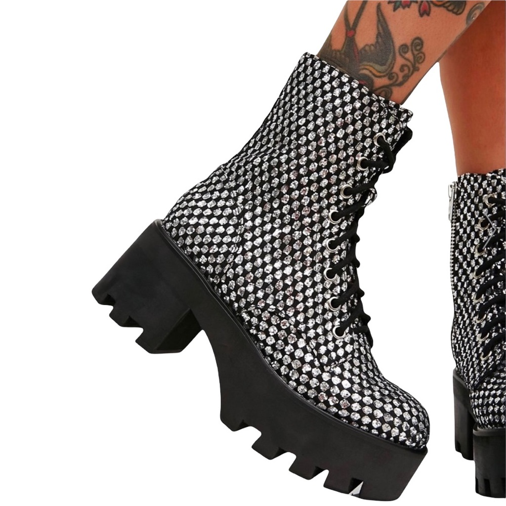 Dolls Kill Current Mood Vanishing Point Boots Chunky Platform Silver Size 6